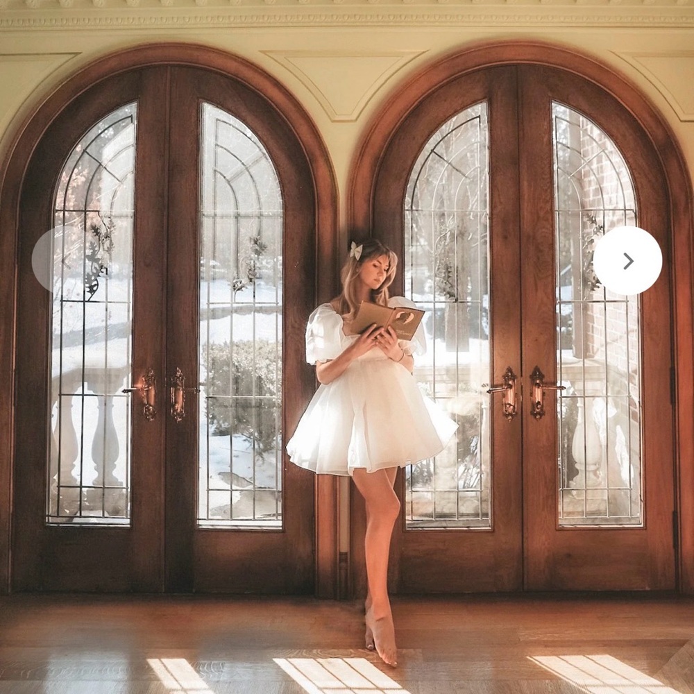 Selkie White Puff Dress
